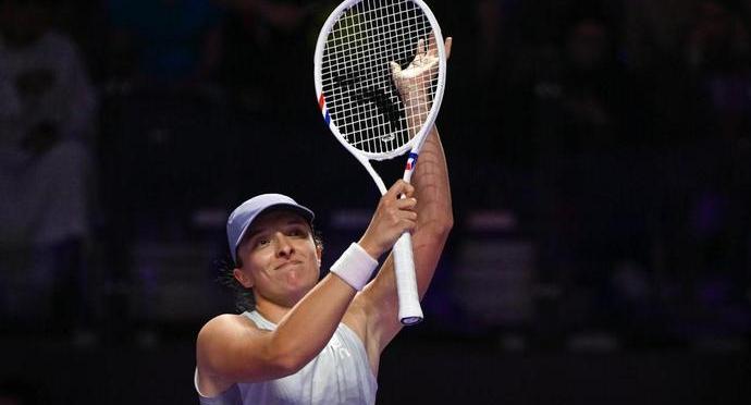 莱巴金娜年终总决赛两连胜