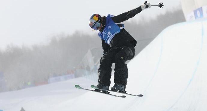 谷爱凌云顶逆转夺冠 伤愈复出获三连冠