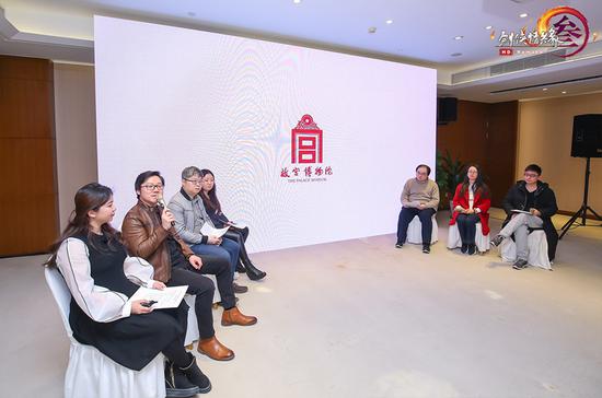 ���ѧ����ۡ��л���ͳ�Ļ�����Ϸ�����ת���봴�¡����ֻ�