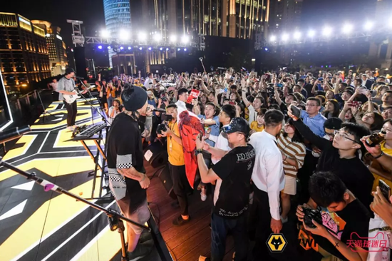 ������+ʱ�С���������������� ��è����������������