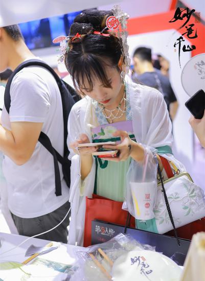 “小仙女”玩家成亮点