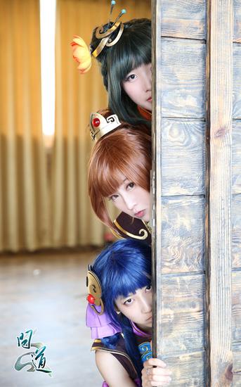 美女COSER