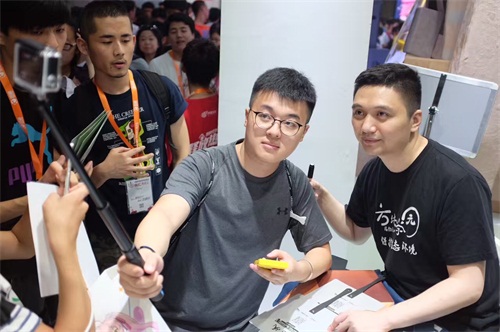 助力国服 籽岷大大带你玩转《我的世界》_网络游戏-官方_新浪游戏_新浪网