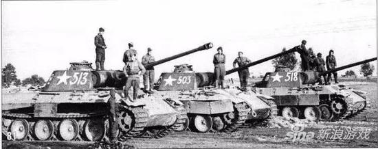 ▲1944年8月苏军的豹式坦克部队