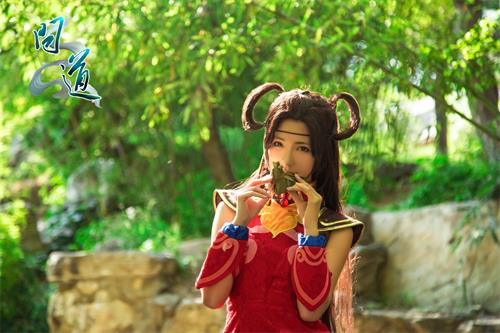 《问道》火系小师妹coser图