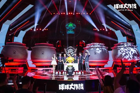 [球宝俱乐部启动揭幕仪式]