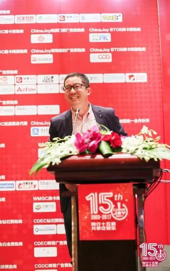 eLive中国娱乐直播大奖“红鹰奖”合作方
红演圈网络科技有限公司CEO姜海先生介绍eLive中国娱乐直播大奖“红鹰奖”筹备情况