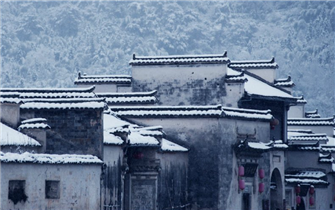 南屏冬雪惹人醉