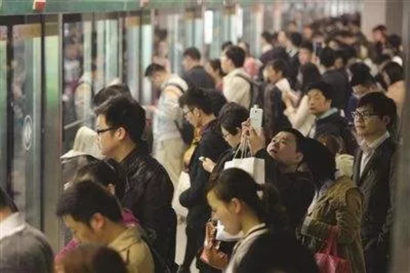 人口达_第六次人口普查 山东总人口达9579.3万人(3)