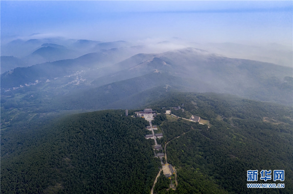 名山什么水成语_秋名山车神图片