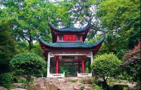 mKh7-fykywuc7293085.jpg