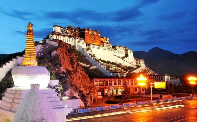 布达拉宫海拔高多少 zwyt-fyqefvw2299237.jpg