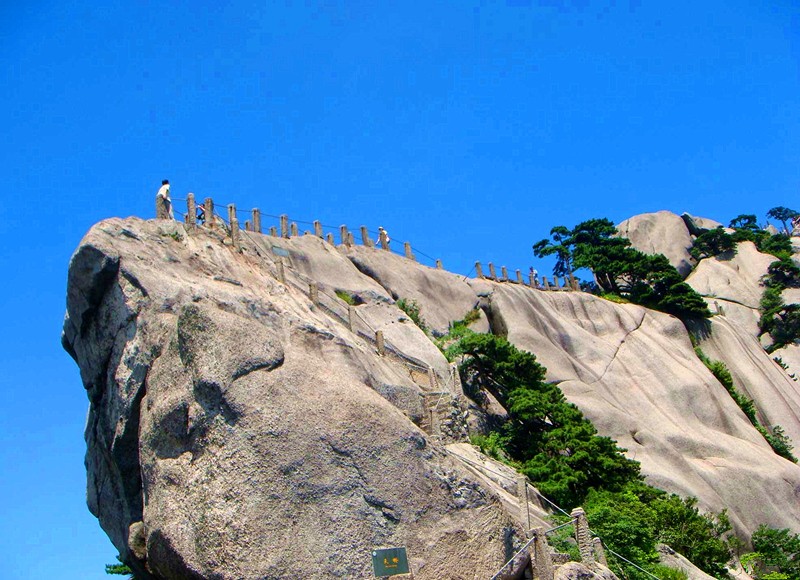 黄山的gdp给了合肥吗_福建福州与安徽合肥的2020年一季度GDP出炉,两者成绩如何(2)