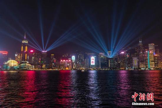 资料图：香港维多利亚港。中新社记者 张炜 摄