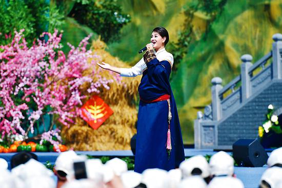 盛世庆丰年欢歌唱农村 首届中国丰收节滁州分