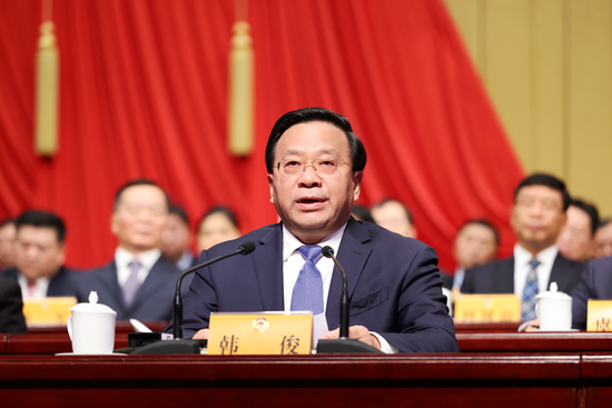 中共安徽省委书记韩俊在闭幕会上讲话。（记者 许梦宇 刘玉才 摄）