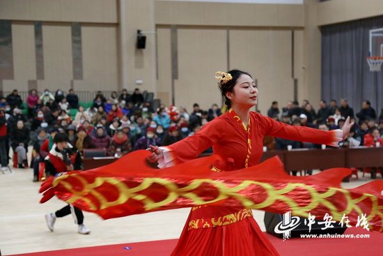 中国舞《龙吟九州》舞出了中国精神。
