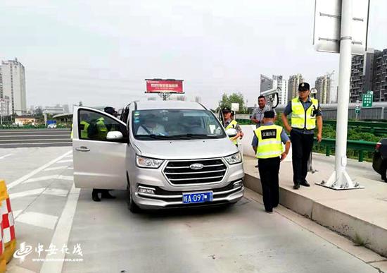 “黑车”司机心存侥幸 半年不到被查两次