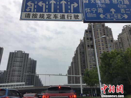 合肥街头一景。　吴兰　摄