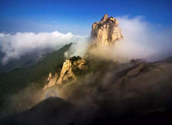 天柱山 郑武/摄