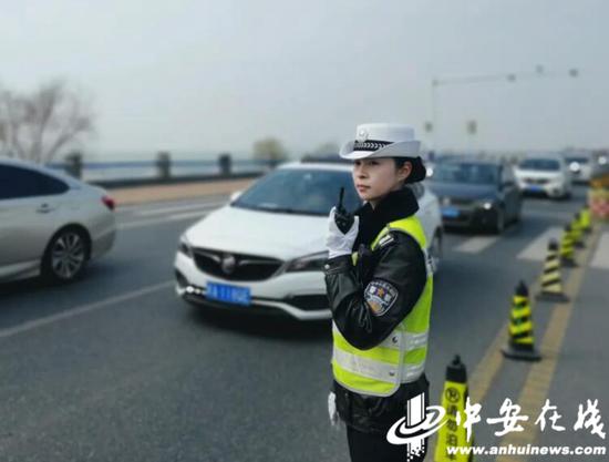 交警杜洋