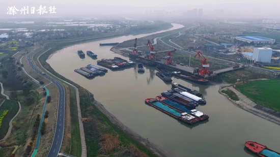 滁河清流河航运开发工程施工现场。