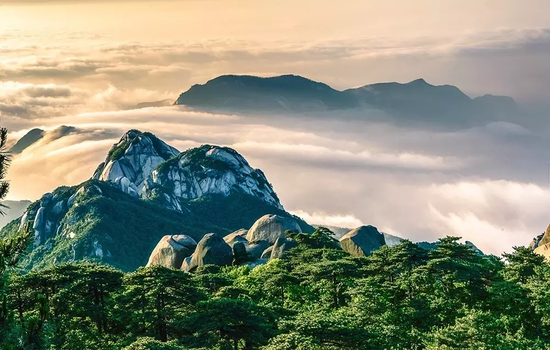 潜山县天柱山（图源：安徽省文化和旅游厅）