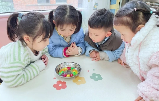 奇妙精灵怎么用合肥市蓝光融熠幼儿园：遇见色彩世界 邂逅无限美好_https://www.jmylbn.com_新闻资讯_第11张