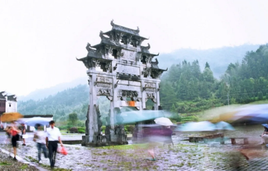 《西递古村》(王旭东/摄)