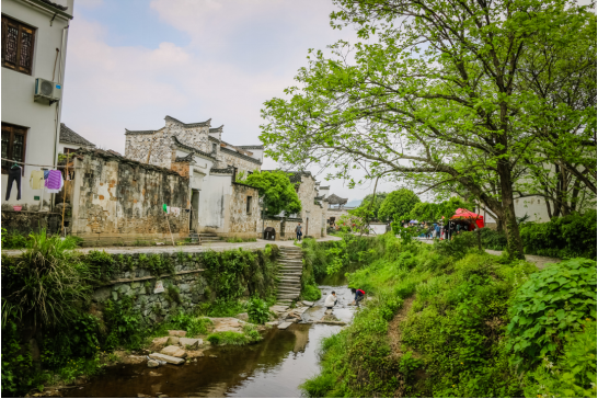 泾县查济居民日常生活（图源：安徽省文化和旅游厅）