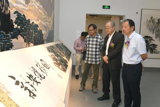 安徽省文史研究馆成立65周年精品书画展在合肥开幕