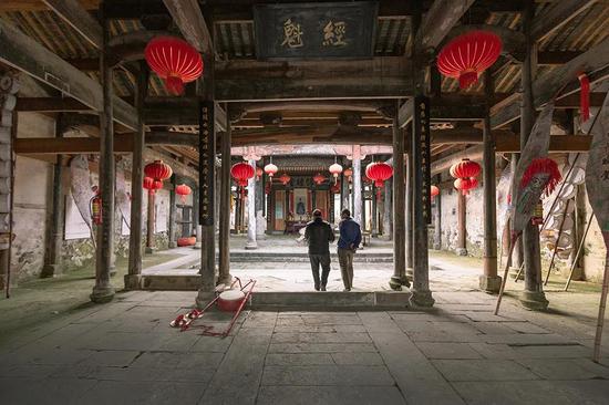 古祠 汪平徽 摄