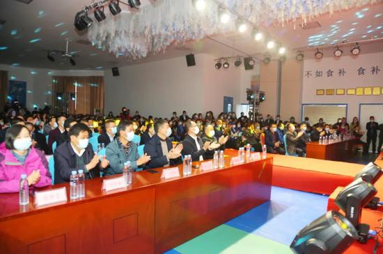 黄山无极雪借产品成分暗示功效 因涉嫌传销被冻