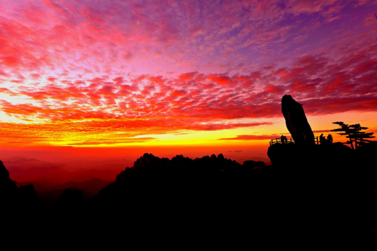 黄山风景区晚霞 (图源:摄影师汪根华)