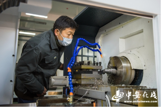 招聘数控车工_上海通用招聘数控车工(3)