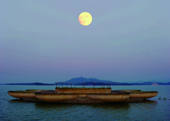 池州市贵池区平天湖莲花台(图源:安徽省文化和旅游厅)