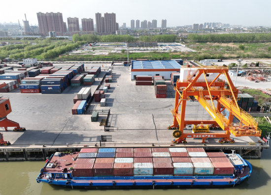 蚌埠港外贸集装箱量同比增长195%
