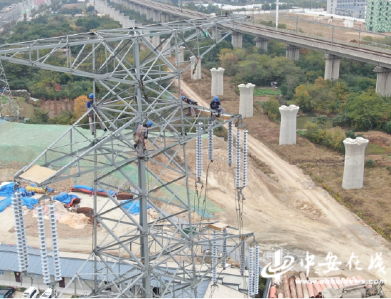 　220kv铁塔导线拆除施工