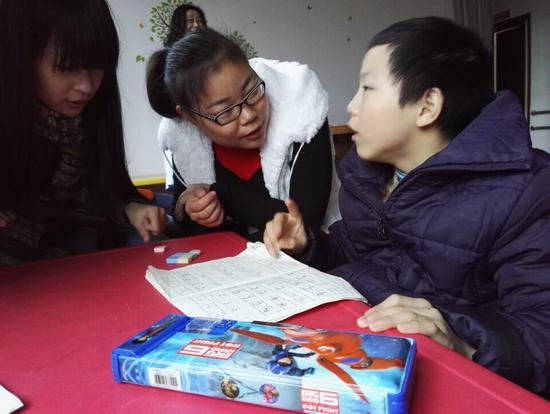 安庆医专科志愿者赴沐阳之家开展志愿服务活