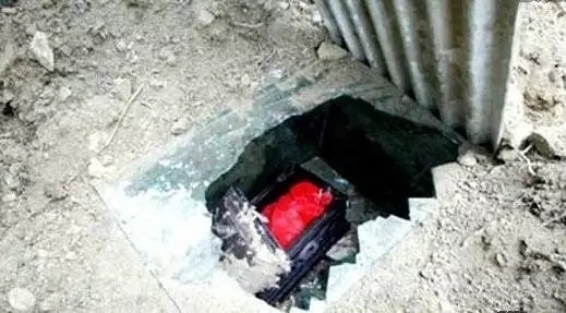 安徽淮南男子因生活太寂寞 偷骨灰盒陪伴自己