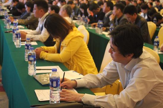 百余名企业家齐聚安庆市首届企业投融资与人才