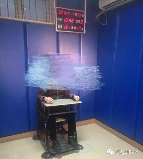 芜湖的哥遭群殴被打掉一颗牙齿 已经找到三名