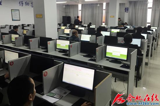 合肥首考网约车资质 考生看好行业前景