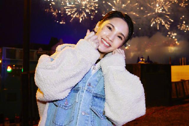 终于和李荣浩见面？杨丞琳发文三个字惹网友惊呼