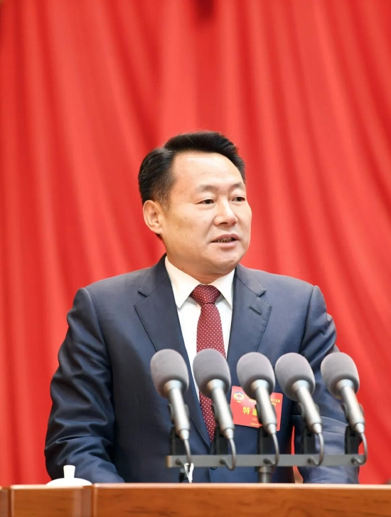 1月13日,中共安徽省委常委、合肥市委书记虞爱华在市政协十五届一次会议闭幕会上讲话。记者 张大岗 摄