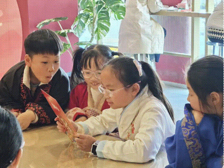 合肥三孝口店举办儿童剧本秀活动