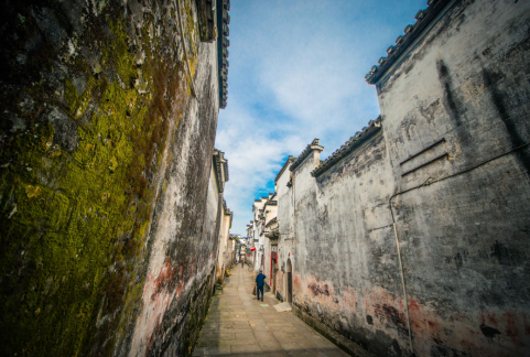 歙县徽州古城斗山街(图源:安徽省文化和旅游厅)