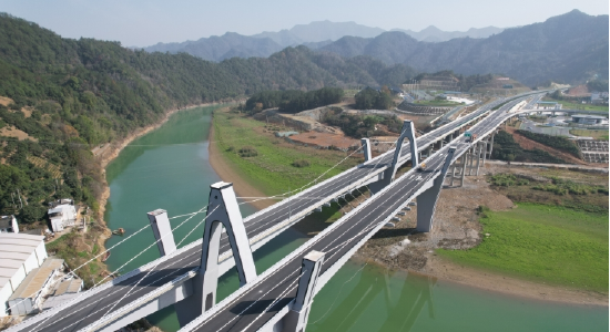 安徽“最美高速”正式开通运营