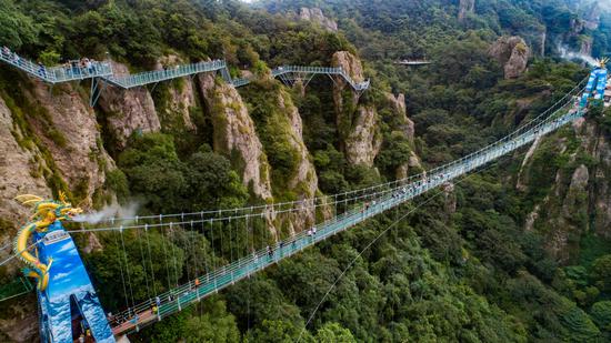 来马仁奇峰 感受森林体验王国的魅力