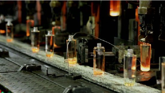金冠玻璃有限责任公司玻璃制罐生产线